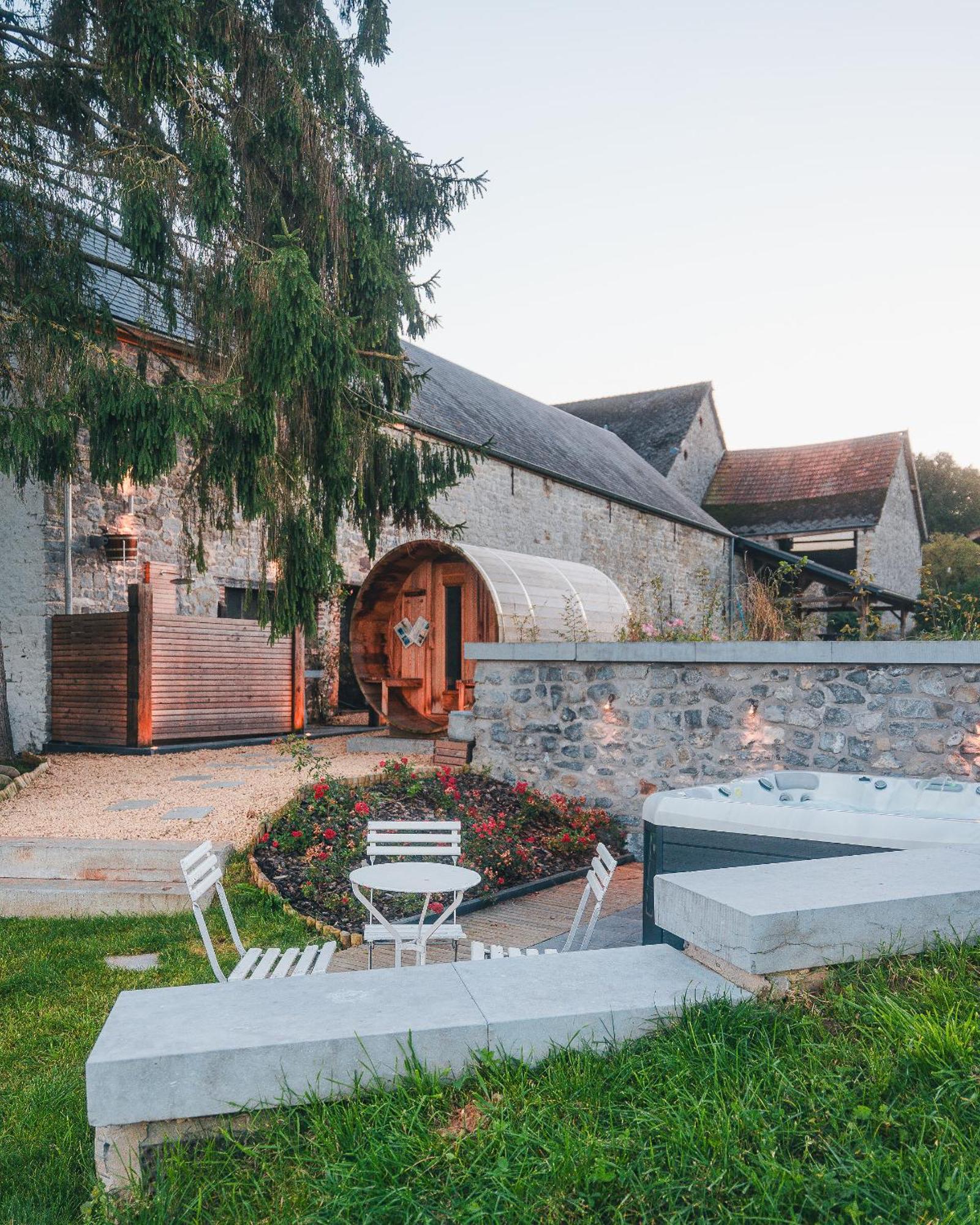 Гостевой дом La Ferme De Basseilles Mozet Экстерьер фото